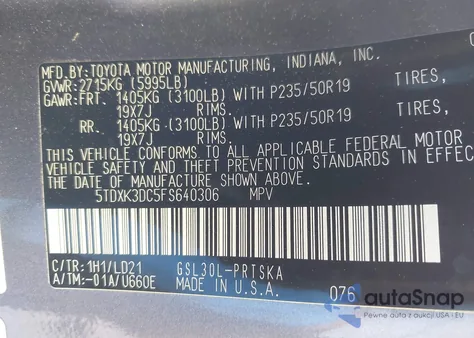 2015 Toyota Sienna Se 8 Passenger z USA, uszkodzony, nr VIN 5TDXK3DC5FS640306